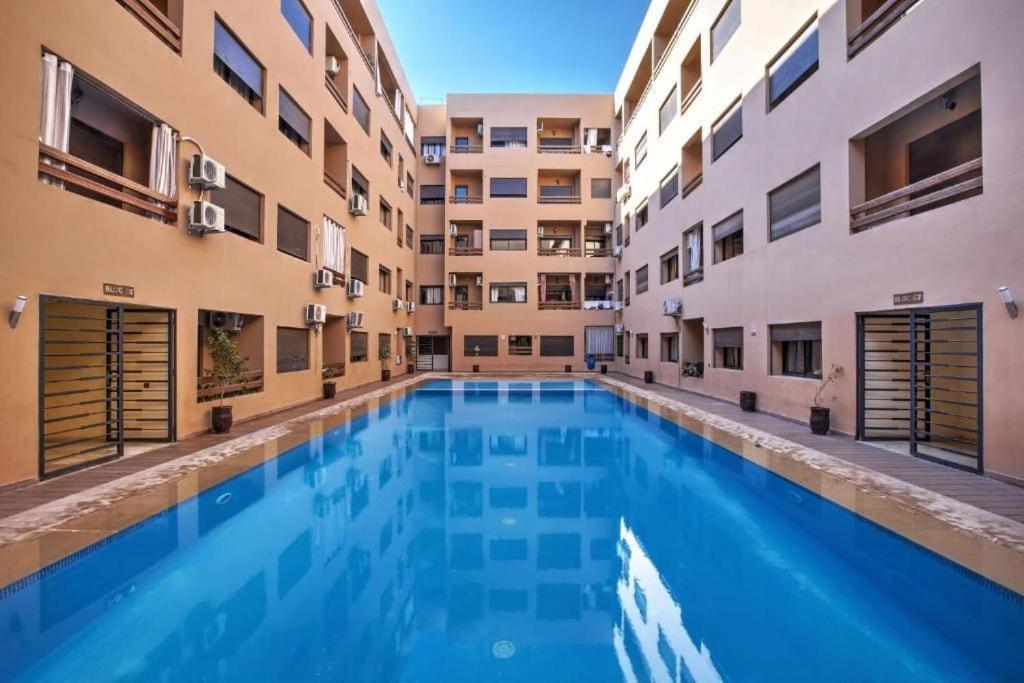Spacieux Et Luxueux Appartement マラケシュ エクステリア 写真
