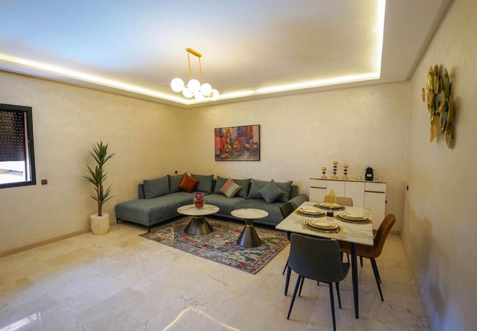 Spacieux Et Luxueux Appartement マラケシュ エクステリア 写真
