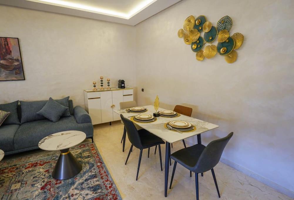 Spacieux Et Luxueux Appartement マラケシュ エクステリア 写真